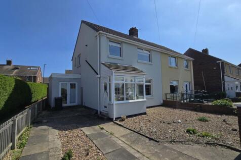 Wellands Lane, Whitburn, Sunderland... 3 bed semi
