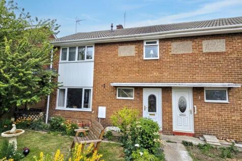 Norfolk Close, Seaham, Durham, SR7 0EA 3 bed semi