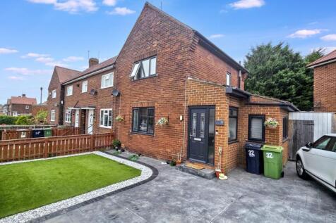 Perth Road, Plains Farm, Sunderland... 3 bed end of terrace house for sale