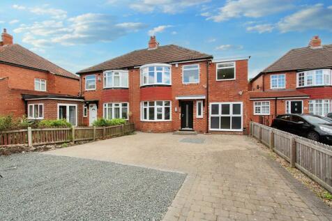 4 bedroom semi-detached house for sale