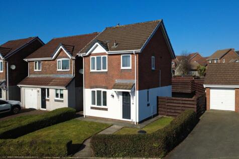 Coniston Park, Cleator Moor CA25 3 bed detached house for sale