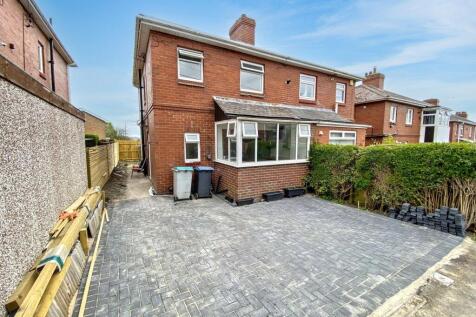 Sydney Gardens, Consett, Durham, DH8 7EP 3 bed semi