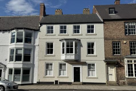 5 bedroom town house for sale