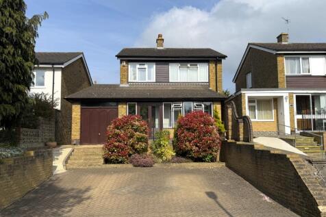 Chelsfield Lane, Orpington, BR5 3 bed detached house for sale