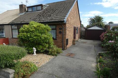 3 bedroom semi-detached bungalow for sale