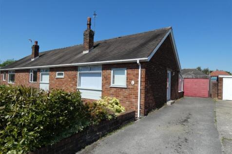 2 bedroom semi-detached bungalow for sale