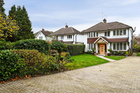 Albert Road, Farnborough, GU14 5 bed detached house for sale