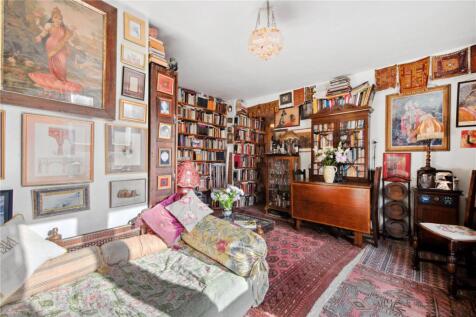 Weald Square, Upper Clapton Road... 1 bed apartment for sale