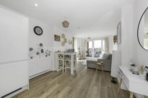 Kingston Road, New Malden 1 bed flat for sale