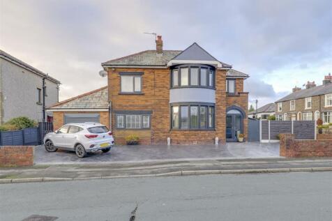 St. Peters Avenue, Haslingden... 5 bed detached house for sale