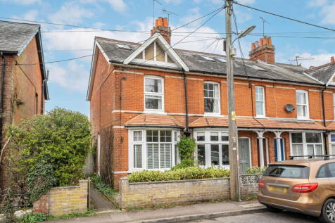 Test Road, Whitchurch, RG28 7LP 3 bed end of terrace house for sale