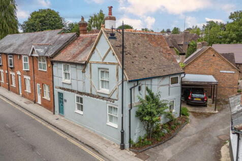 5 bedroom end of terrace house for sale