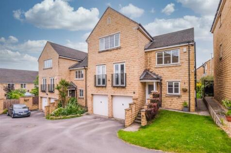 Farfield Rise Brighouse 5 bed detached house for sale