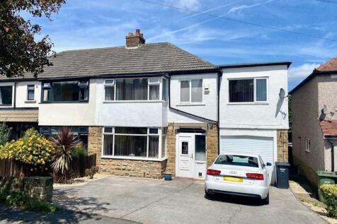 4 bedroom semi-detached house for sale