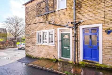 Denholme Gate Road, Hipperholme, Halifax 4 bed cottage for sale