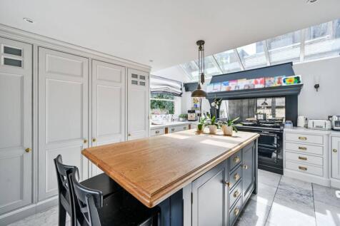 Boyne Road, Lewisham, London, SE13 5 bed semi