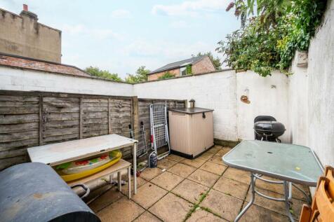 George Lane, Hither Green, London, SE13 1 bed flat for sale