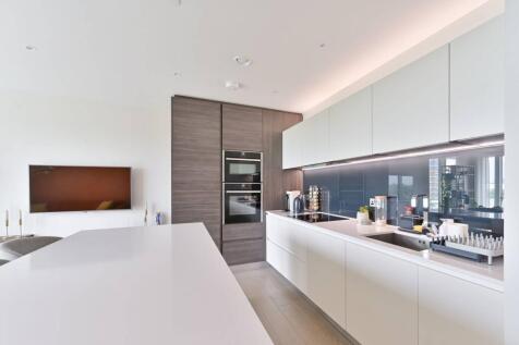 Kidbrooke Park Road, Kidbrooke... 2 bed flat for sale