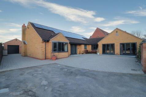 Fox Court, Crowle 5 bed detached house for sale