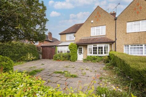 4 bedroom semi-detached house for sale