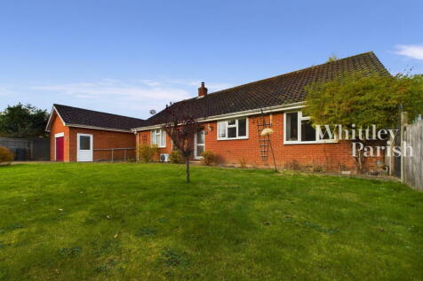 4 bedroom detached bungalow for sale