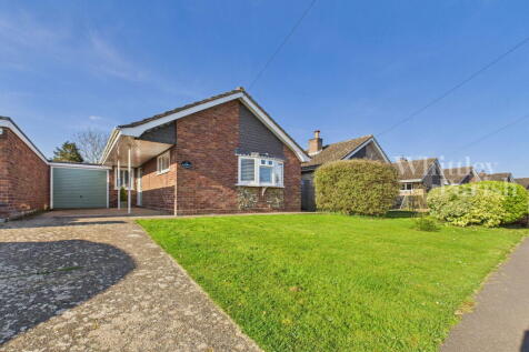 Goldsmith Way, Pulham St. Mary, Diss... 3 bed detached bungalow for sale