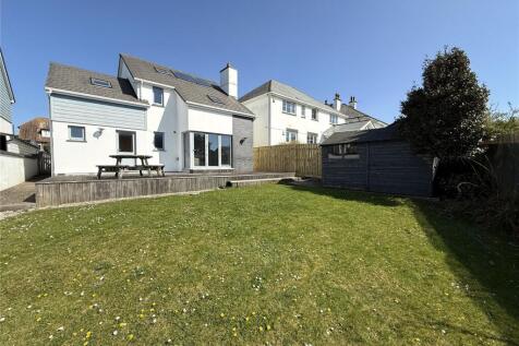 West Fairholme Road, Cornwall EX23 4 bed detached house for sale