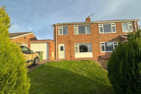 3 bedroom semi-detached house for sale