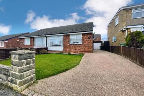 2 bedroom semi-detached bungalow for sale