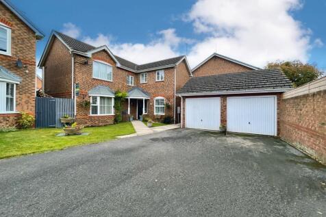 5 bedroom detached house for sale