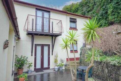 New Road, Brixham 1 bed apartment for sale