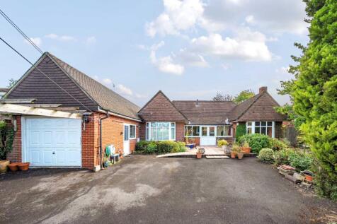 Church Road, Swanmore, Southampton... 3 bed bungalow for sale