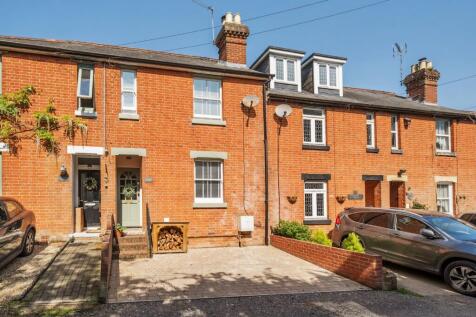 Pondside Lane, Bishops Waltham... 3 bed terraced house for sale