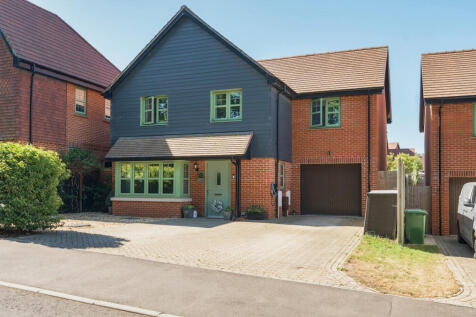 Abbey Drive, Bishops Waltham... 4 bed detached house for sale