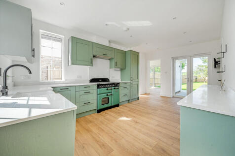 Romsey Road, West Wellow, Romsey... 3 bed semi
