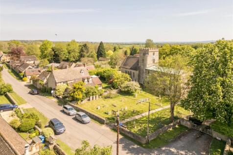 Bainton Road, Bucknell 5 bed detached house for sale