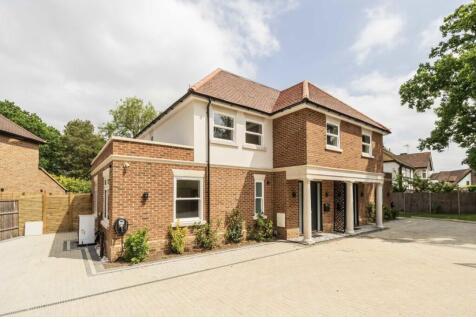 5 bedroom semi-detached house for sale