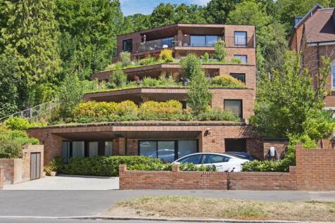 Green Valley Apartments, 3 Ballards... 1 bed apartment for sale