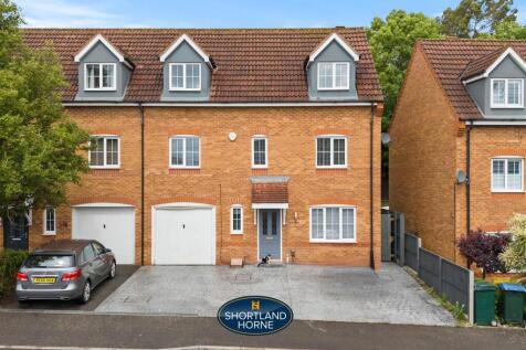 Riverslea Road, BInley, Coventry, CV3... 4 bed semi