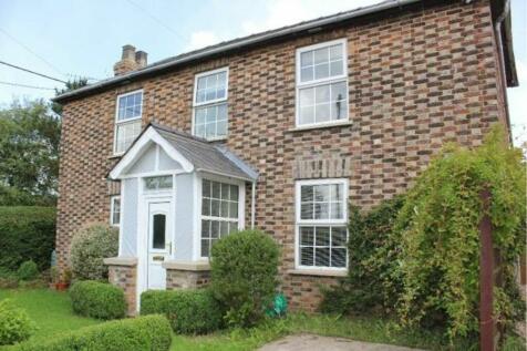 2 bedroom link detached house for sale