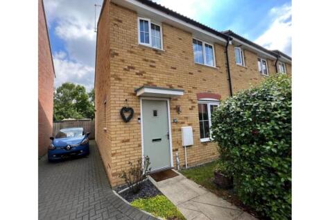 3 bedroom terraced bungalow for sale
