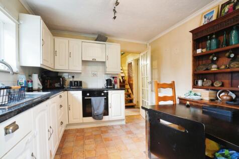 4 bedroom semi-detached bungalow for sale