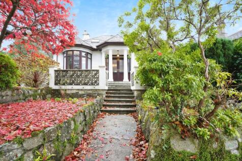 5 bedroom detached bungalow for sale