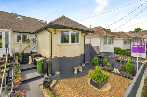 3 bedroom semi-detached bungalow for sale