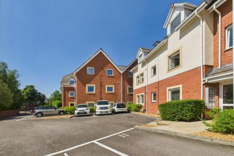 Yr Arglawdd, Heathwood Road, Cardiff.... 2 bed ground floor flat for sale