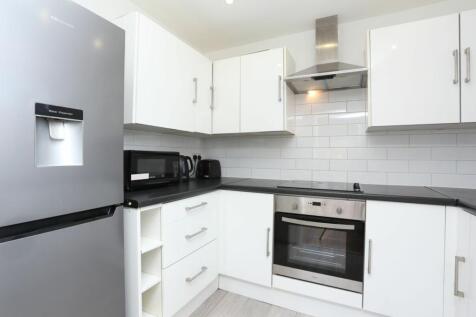 1 bedroom ground floor flat for sale