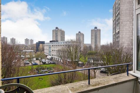 3 bedroom maisonette for sale