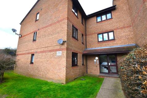 Sandon Close, Rochford 1 bed apartment for sale