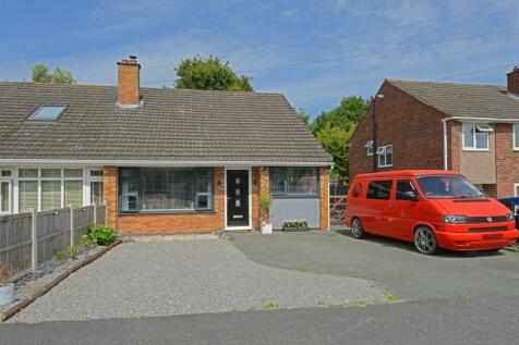 2 bedroom semi-detached bungalow for sale