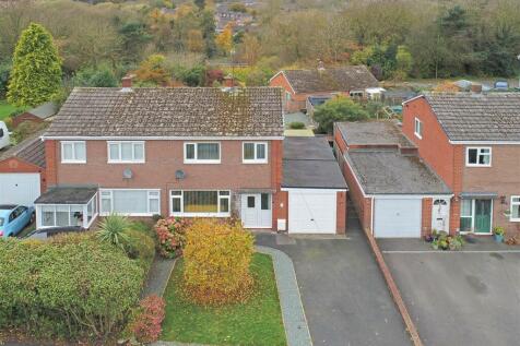 Sutton Road, Sutton Farm, Shrewsbury 3 bed semi